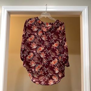 CATO Est. 1946 Paisley Ladies Blouse Size: Large